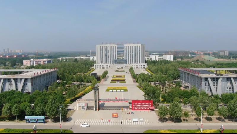 俯瞰校园